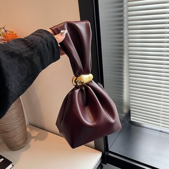 Stylish 6.3'' Burgundy Clutch with Elegant Gold Accents - Ideal Gift Choice - Picture 3 of 7